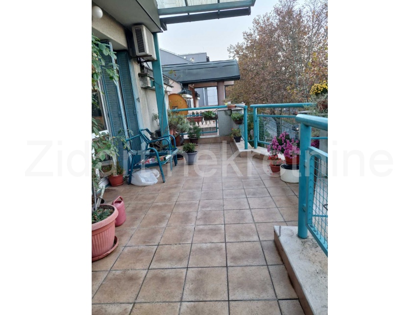 Квартира, 1506 м², 347 000$ — FAKTOR